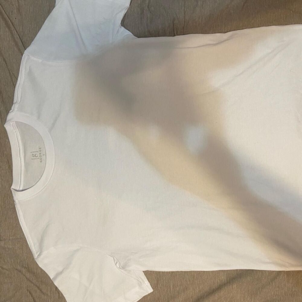 George White T-shirt Size L